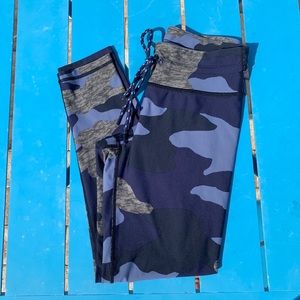 AERIE camo leggings